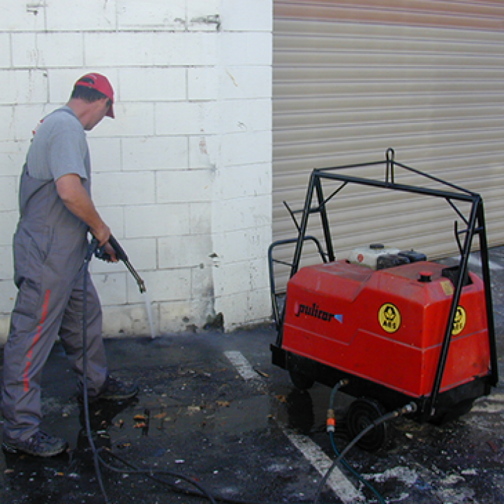 151102 Cleaning Maintenance waterblasting and steam cleaning