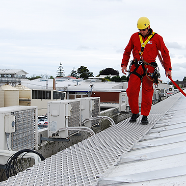 151102 Workign at Height Rooftop Walkways and Lifelines